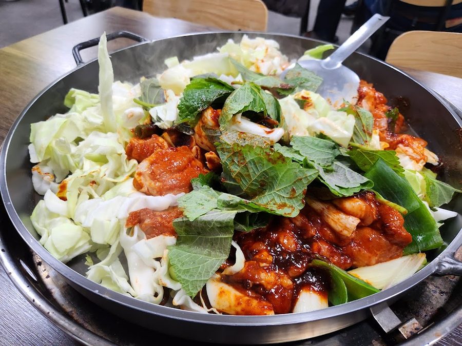 本家湖畔辣炒雞排蕎麥麵