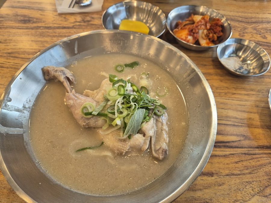 언양닭칼국수 일산점