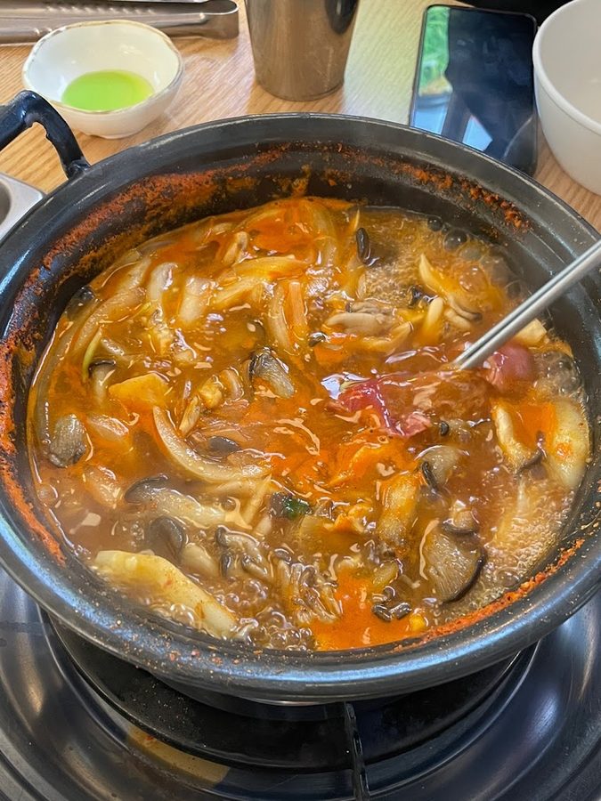 Deungchon Shabu Kalguksu Yongjeon Branch