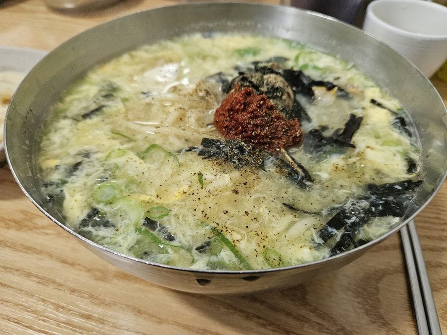 ミョングンカルグクス