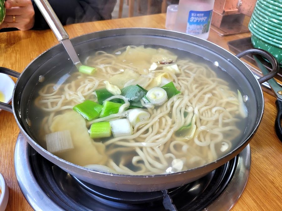 Sopmal Kalguksu Jeonju Station Branch