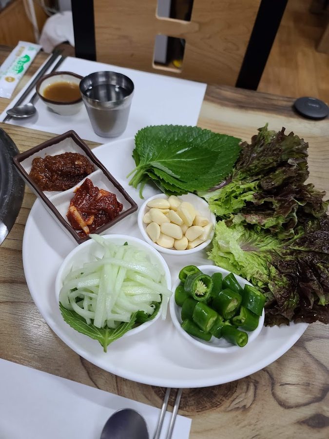 俊浩家鴨雞炭火烤肉