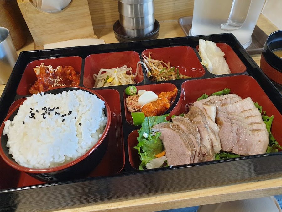 サウムノゴス ノリャンジン店