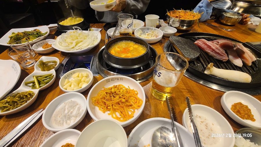 ハンマウム精肉食堂 九宜江辺店