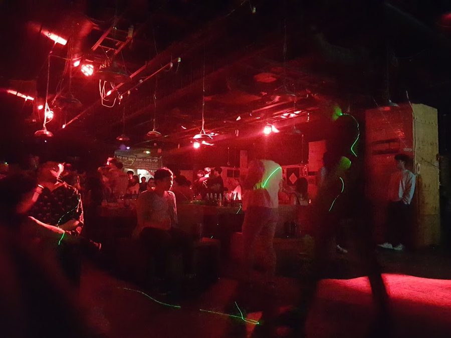 夜與音樂之間 建大入口店
