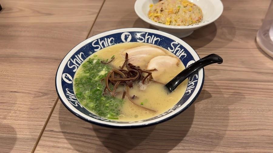博多らーめんShinShin 福岡PARCO店