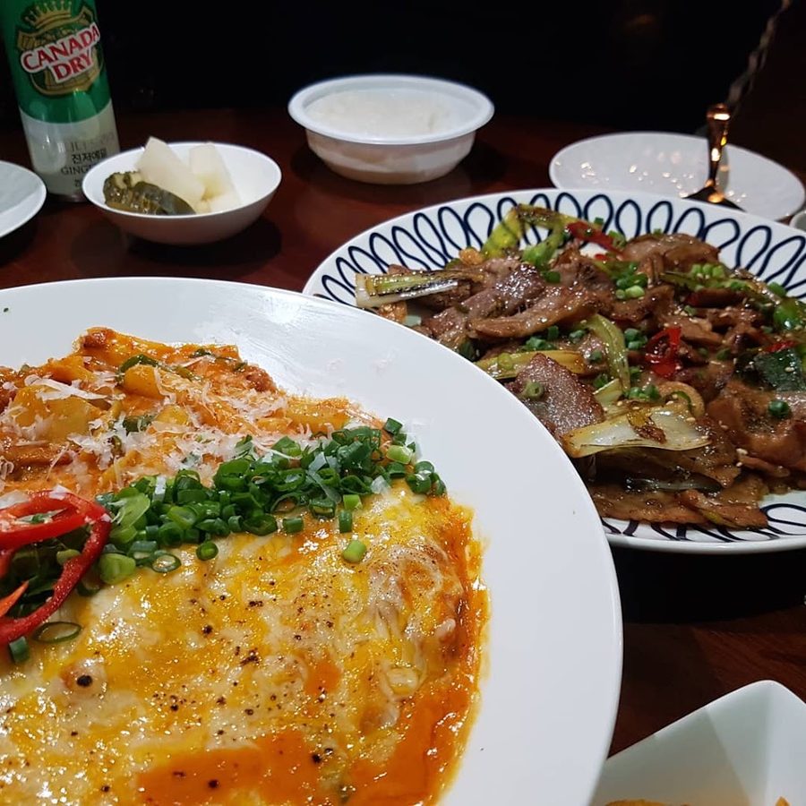 深夜洋食堂コロ