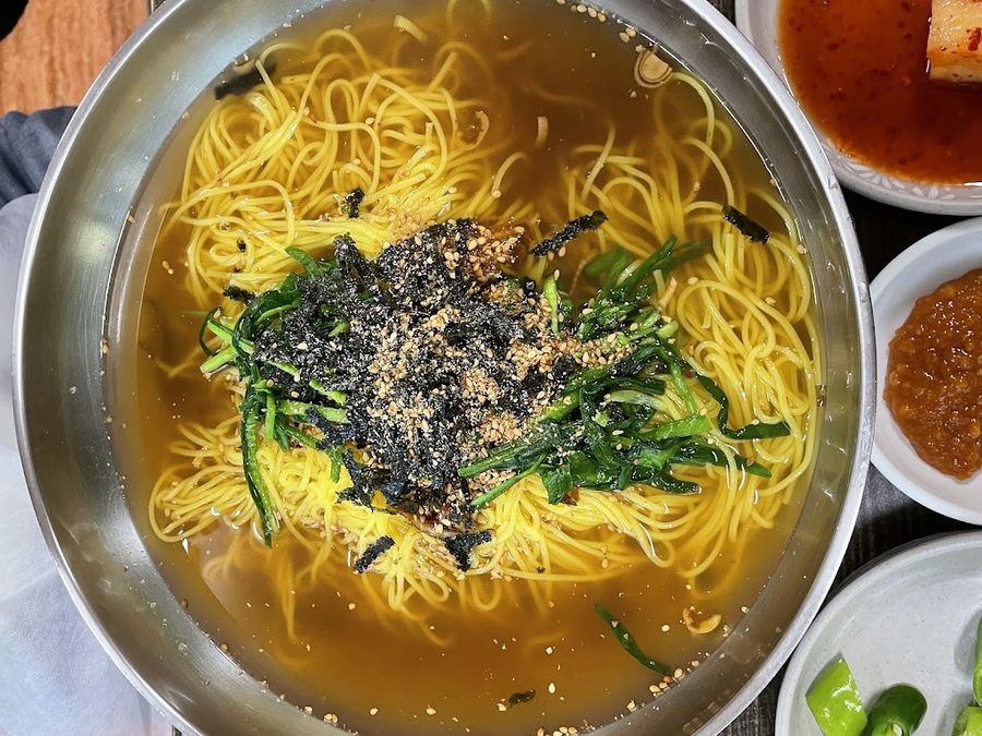Baetsagong Myeolchi Guksu