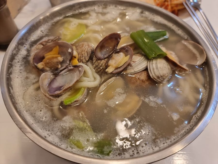 생각보다 맛있는집