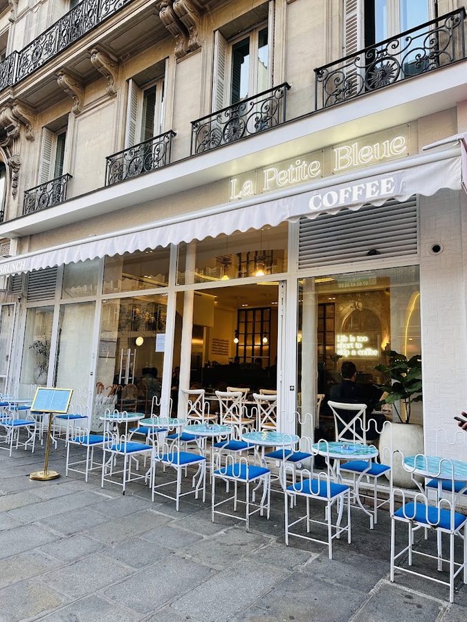 La Petite Bleue
