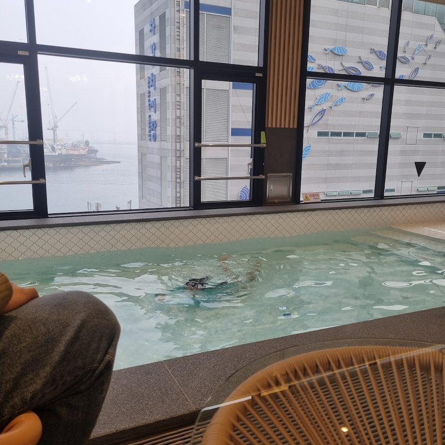 釜山杏仁兒童泳池別墅
