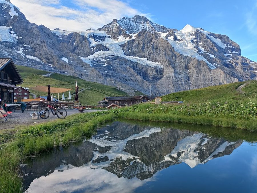 Start of the Panorama Hiking Trail "Männlichen zur Kleinen Scheidegg"
