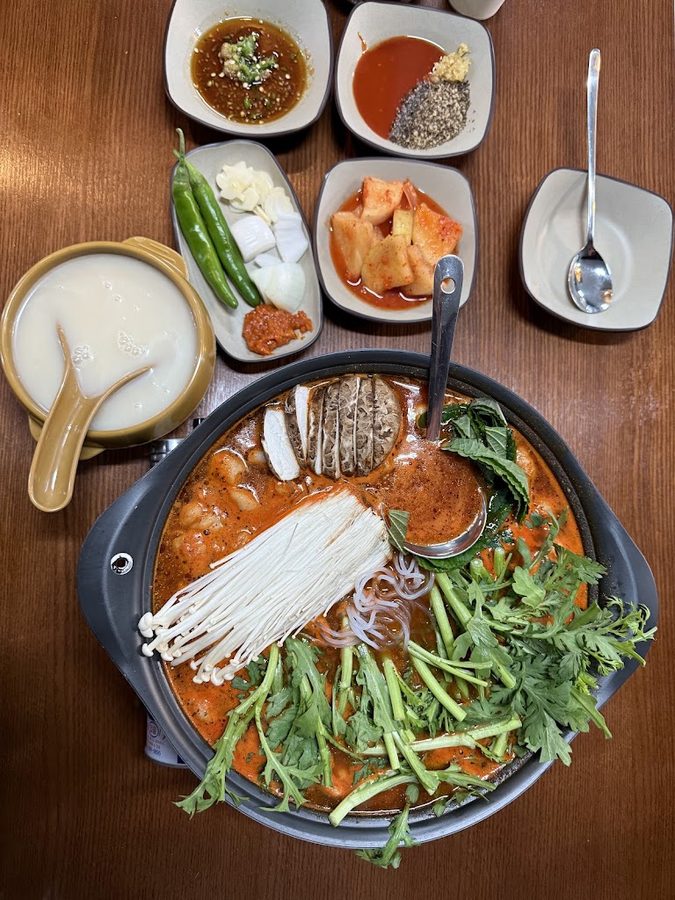 Sansanok Sinnonhyeon Branch