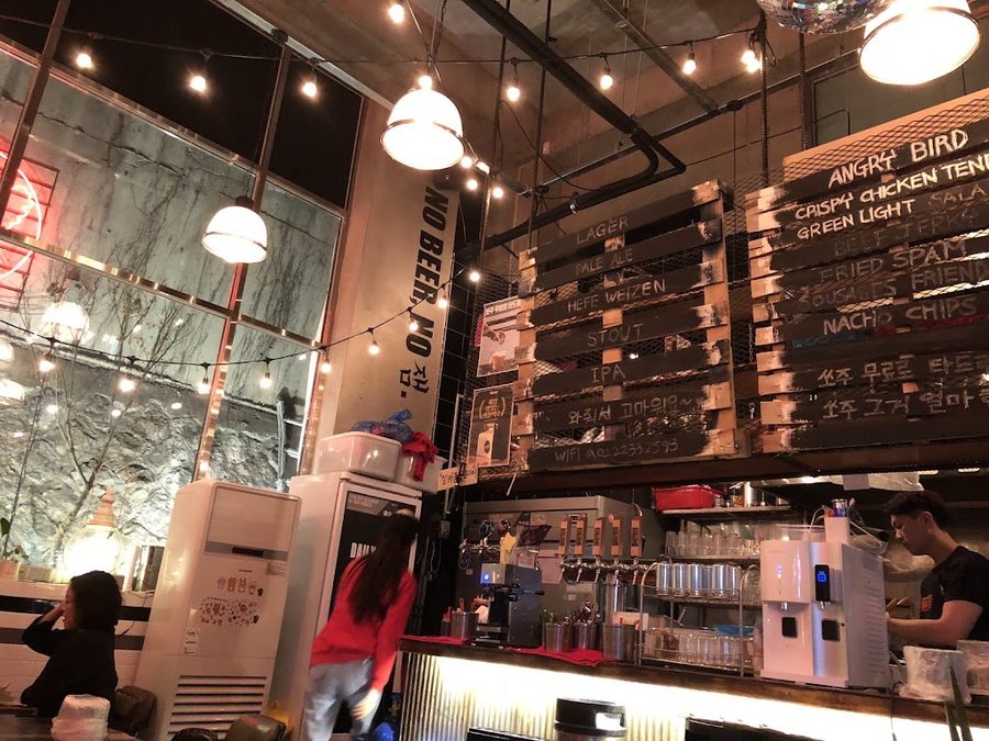 Saenghwal Beer Yaksu Station Branch