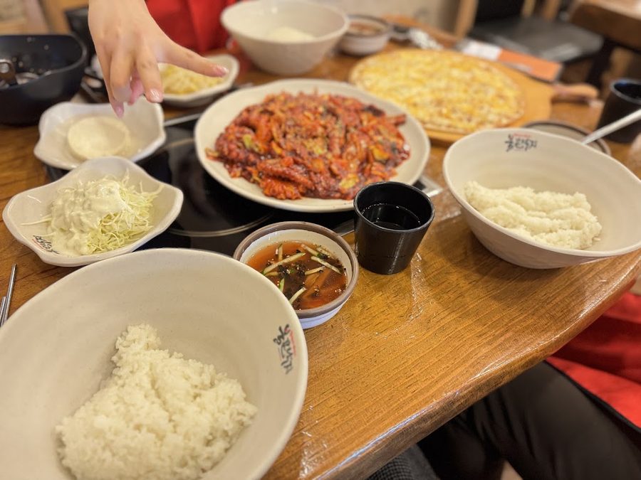 辣炒章魚 開琴店