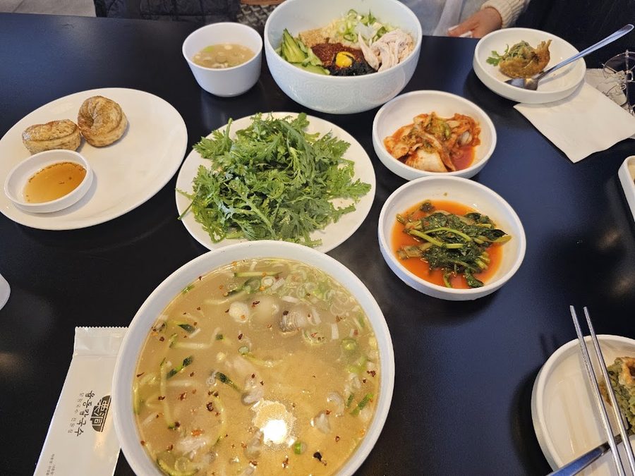 율동칼국수