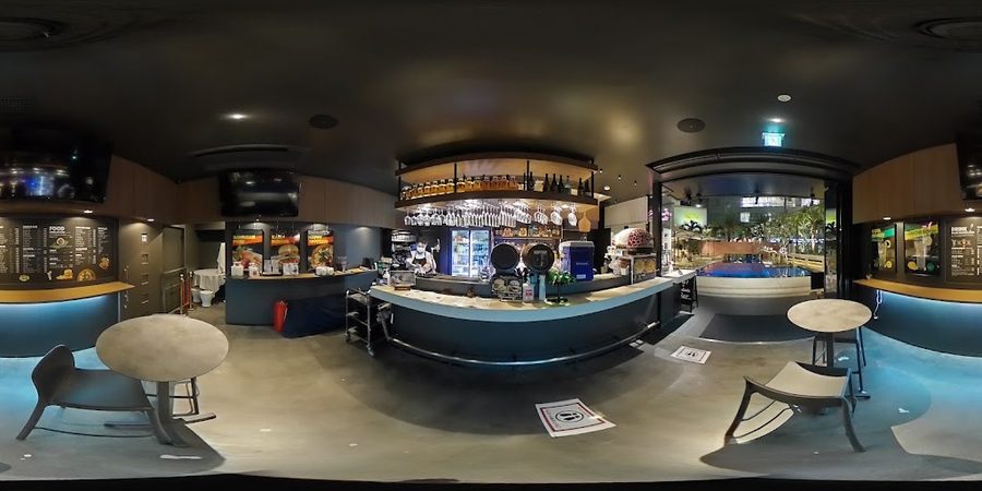 The Poolside Bar & Dining（ザ・プールサイドバー＆ダイニング）