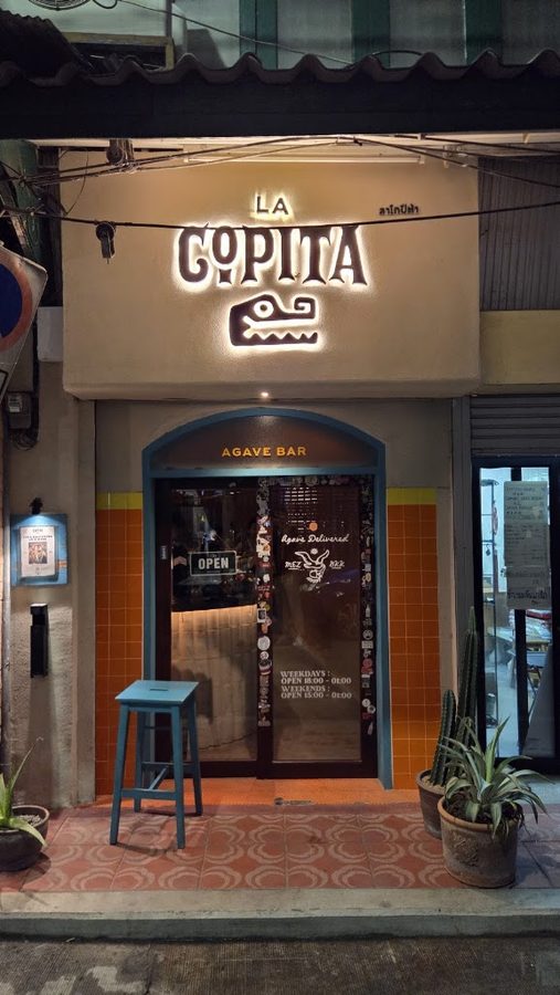LA COPITA Agave bar