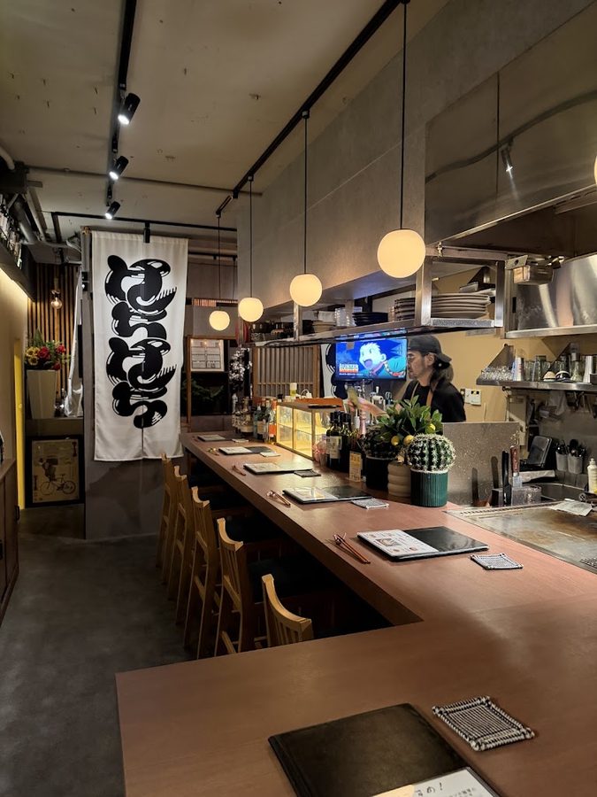 Teppanyaki Izakaya Hachi-Hachi | Wine Specialty Shop | Wagyu | Shibuya