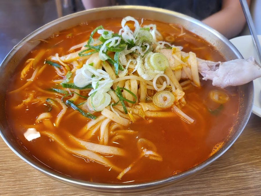 수한무 닭칼국수