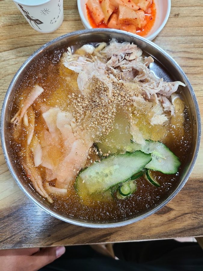 육거리국수백화점