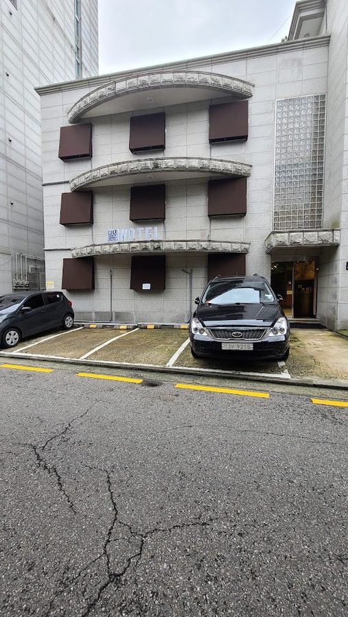 Orakai Cheonggyesan Hotel