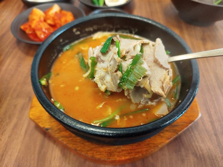 엄마의 돼지국밥