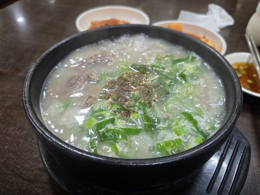 古早味牛頭湯飯店