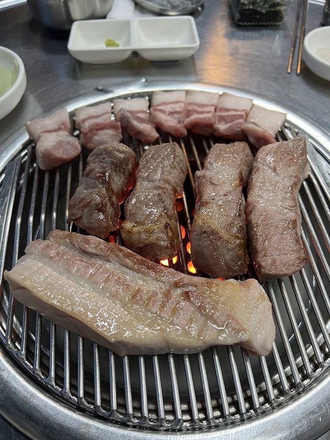 豚四寸 本店