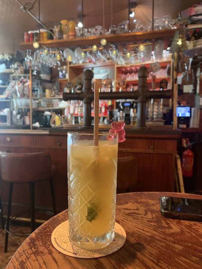 Teddy's Bar