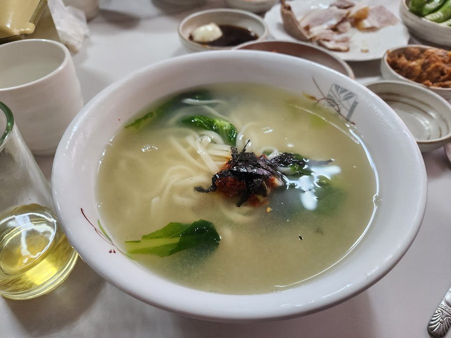 クムワ食堂