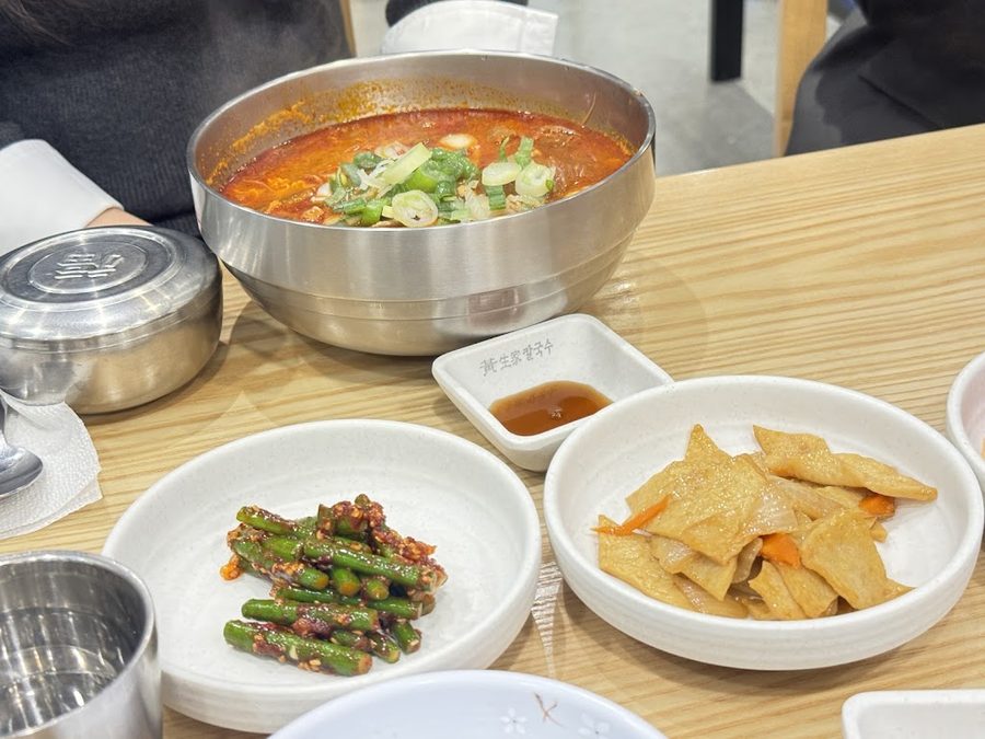 黃生家刀削麵 汝矣島THEK塔店