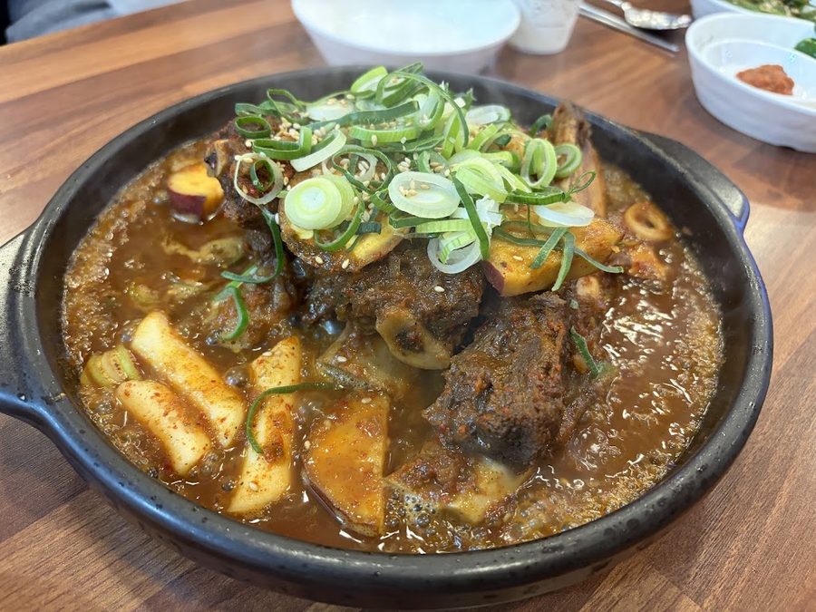 內外洞美食街