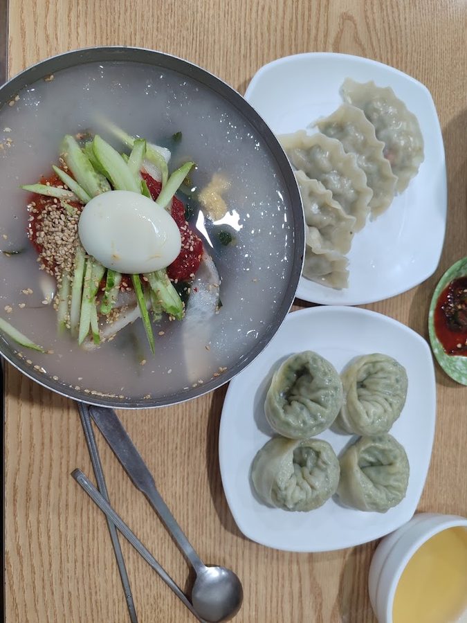 Samgeori Naengmyeon