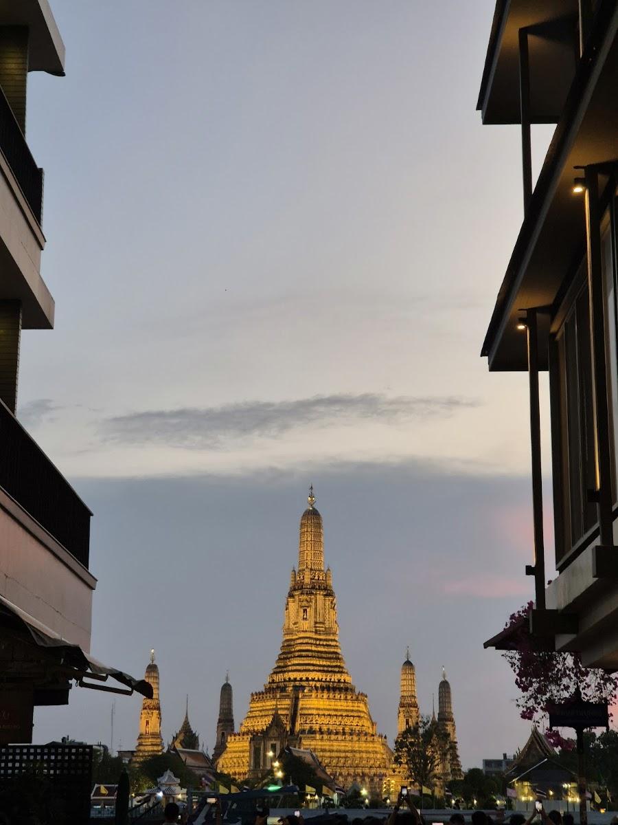 Wat Arun Viewing Point
