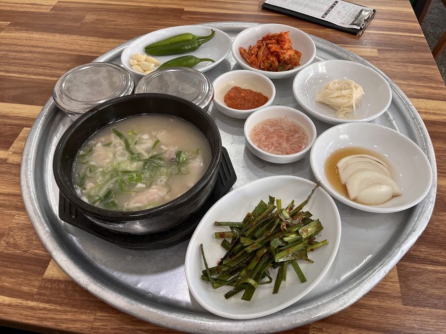 쌍둥이돼지국밥