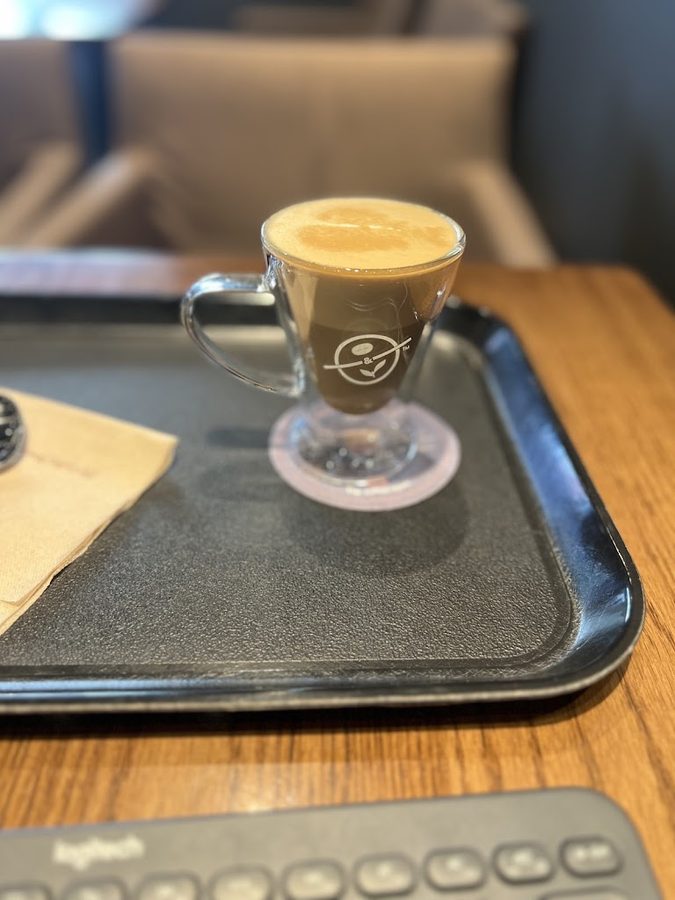 The Coffee Bean & Tea Leaf Seolleung Station Exit 3