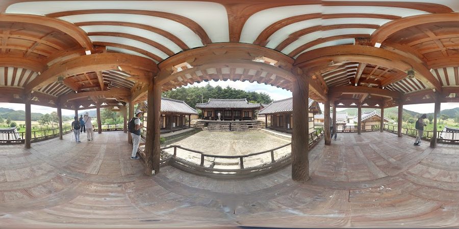花川書院