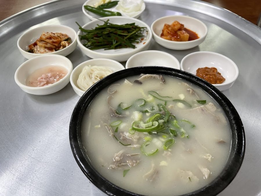 Gamasot Dwaeji Sundaegukbap