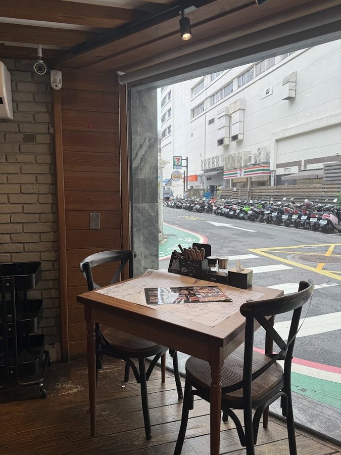很牛炭燒牛排 台北小巨蛋店
