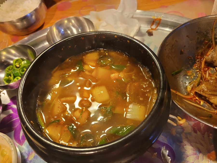 통돼지찌개집 방이점