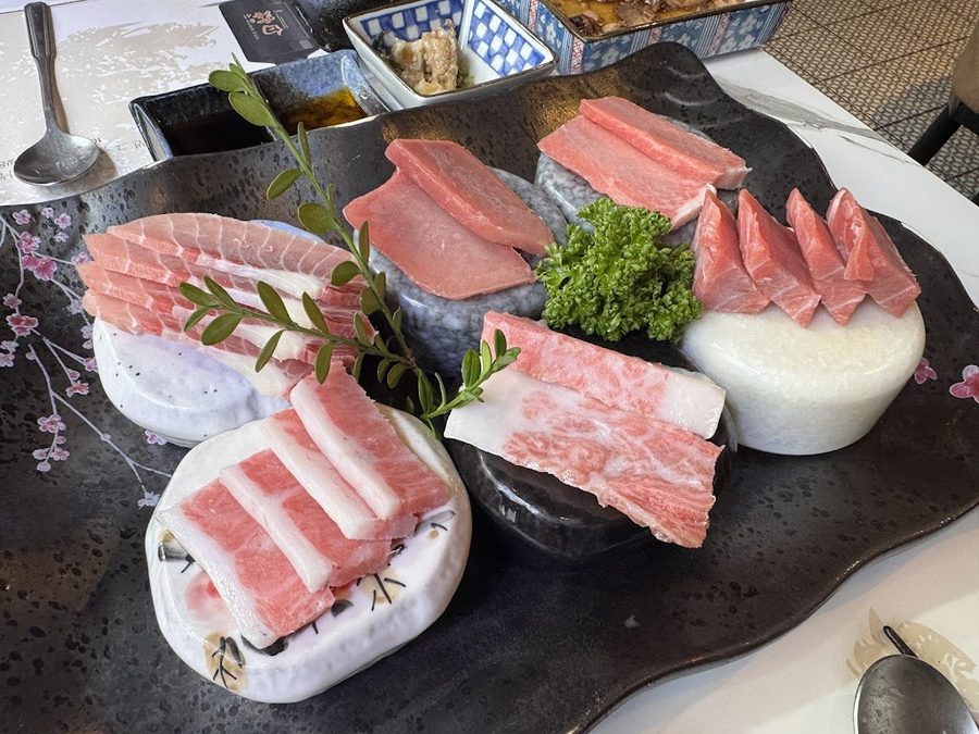 권참치 사당