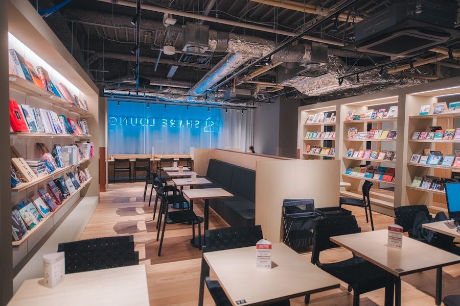 KYOTO TSUTAYA BOOKS SHARE LOUNGE