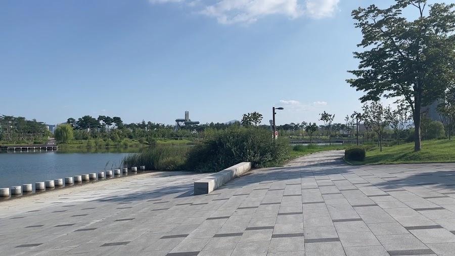 Sejong Lake Park