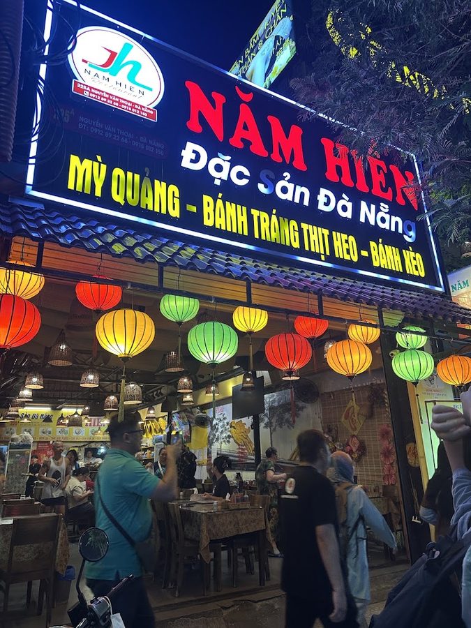 Đặc sản Đà Nẵng - Mỳ Quảng - Bánh Xèo - Bánh Tráng Thịt Heo - Nem Lụi - Cơm Bắc