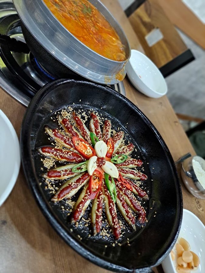 Eojukine Cheollyeopguk Yeongtong Branch