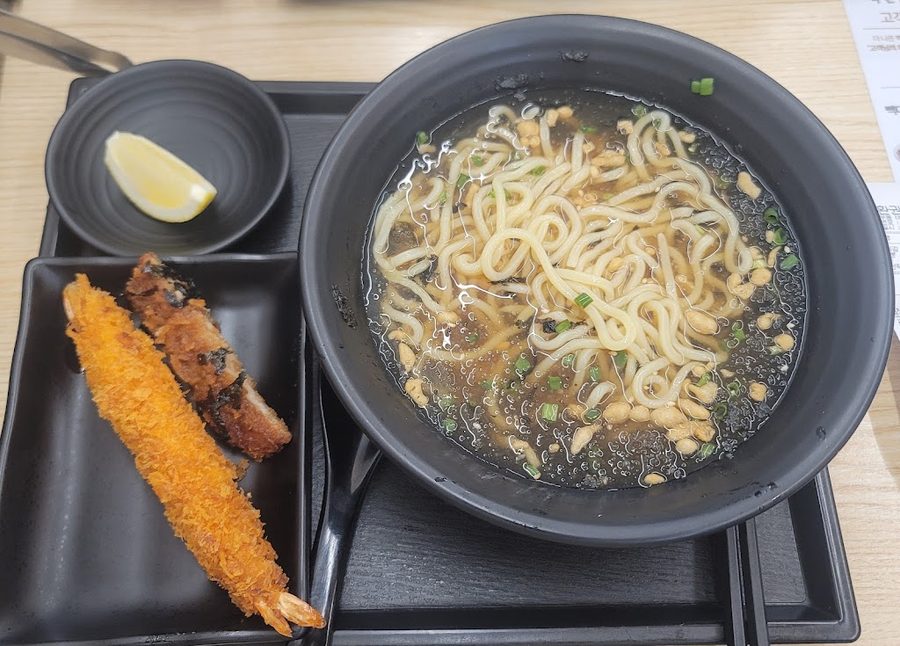 ペクタバン＆駅前うどん0410 駅三テヘランロ店