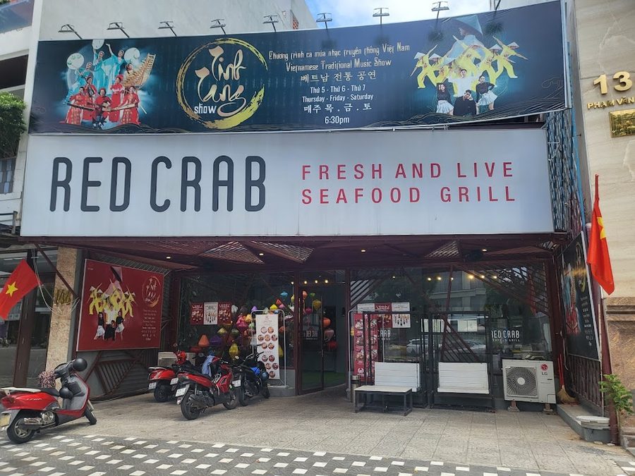 Redcrab Danang & Tuyvi seafood