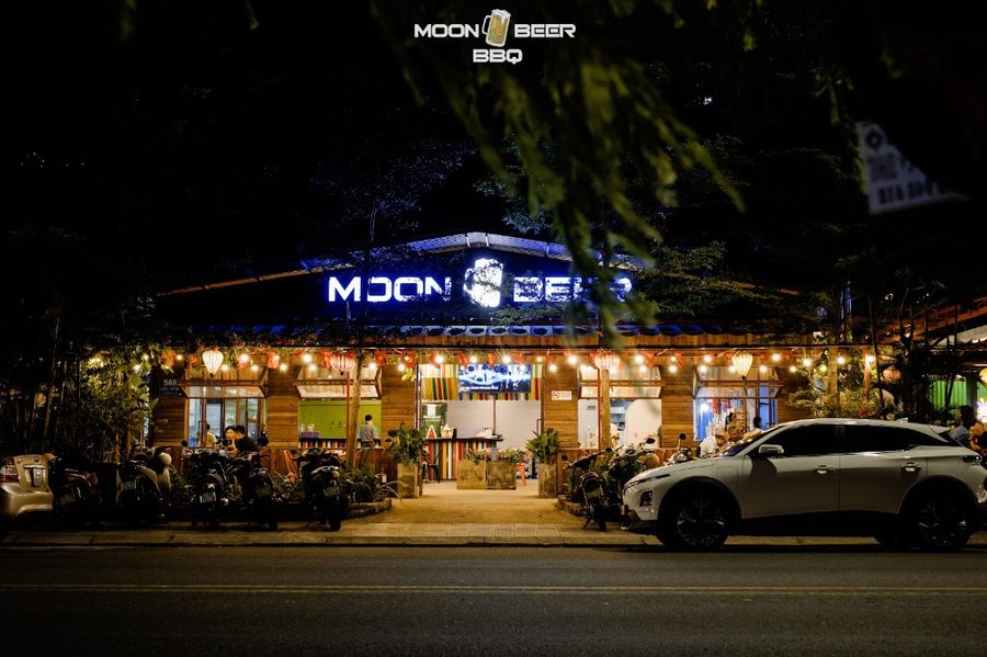 Moon Beer & BBQ
