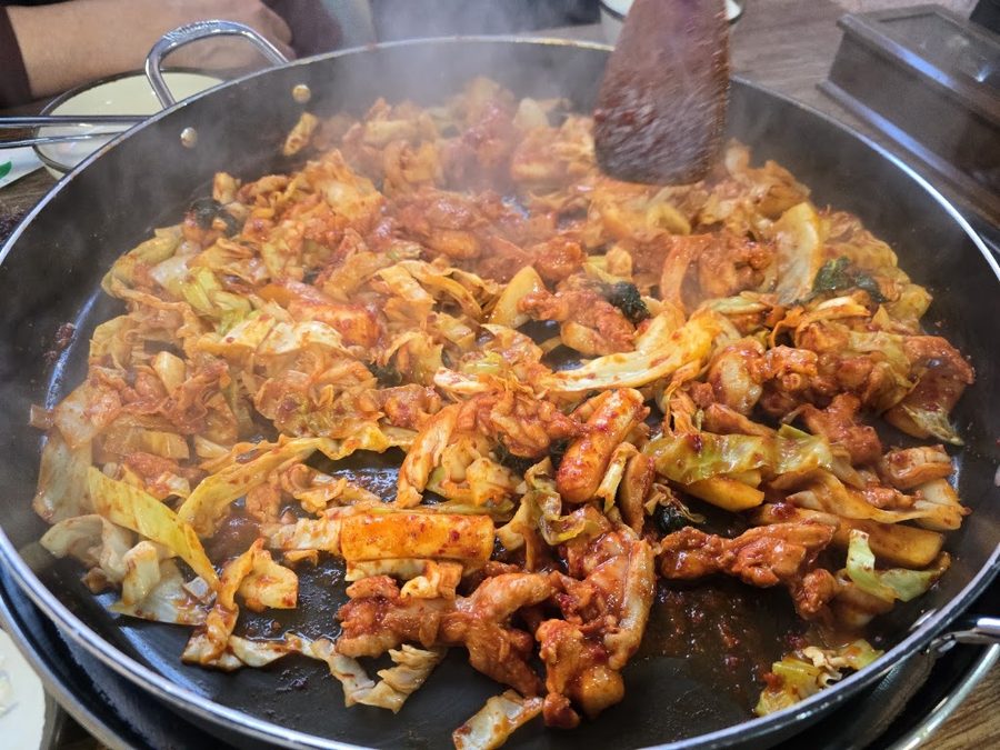 春川湖畔辣炒雞排蕎麥麵